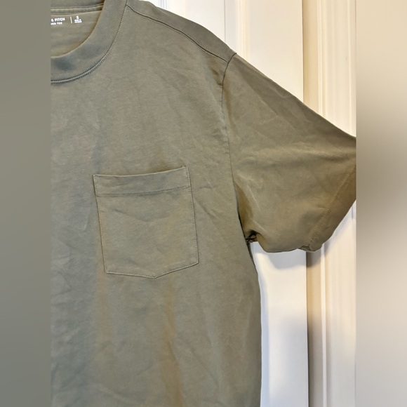 A&F Premium Polished Tee NEVER WORN - Picture 10 of 11